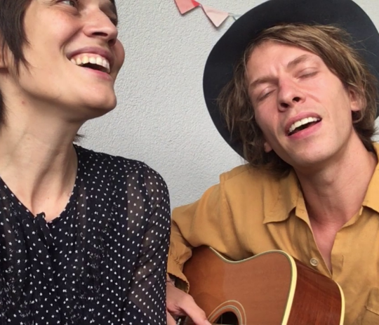 AI-Poetry and Human Sounds