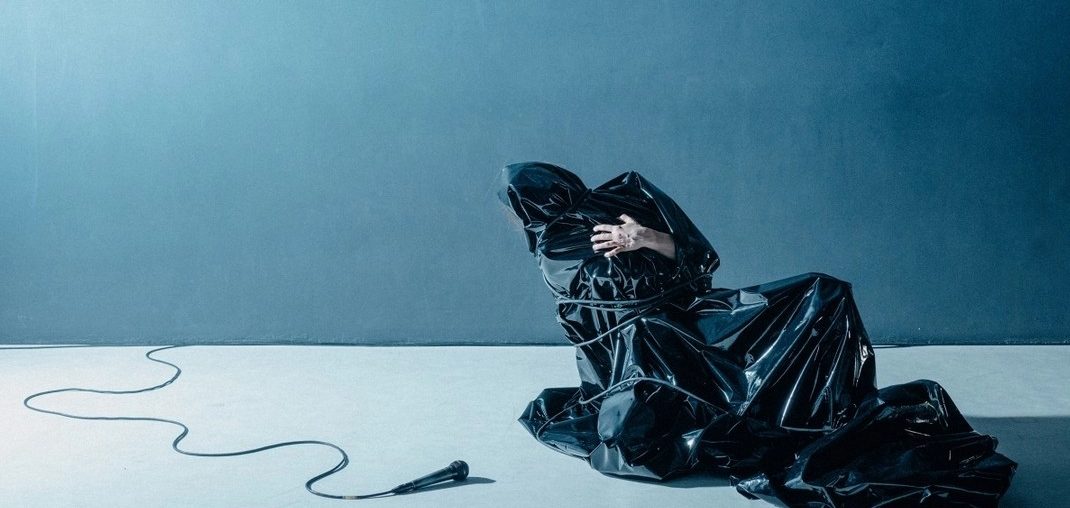 EP for a deaf poet and double bass