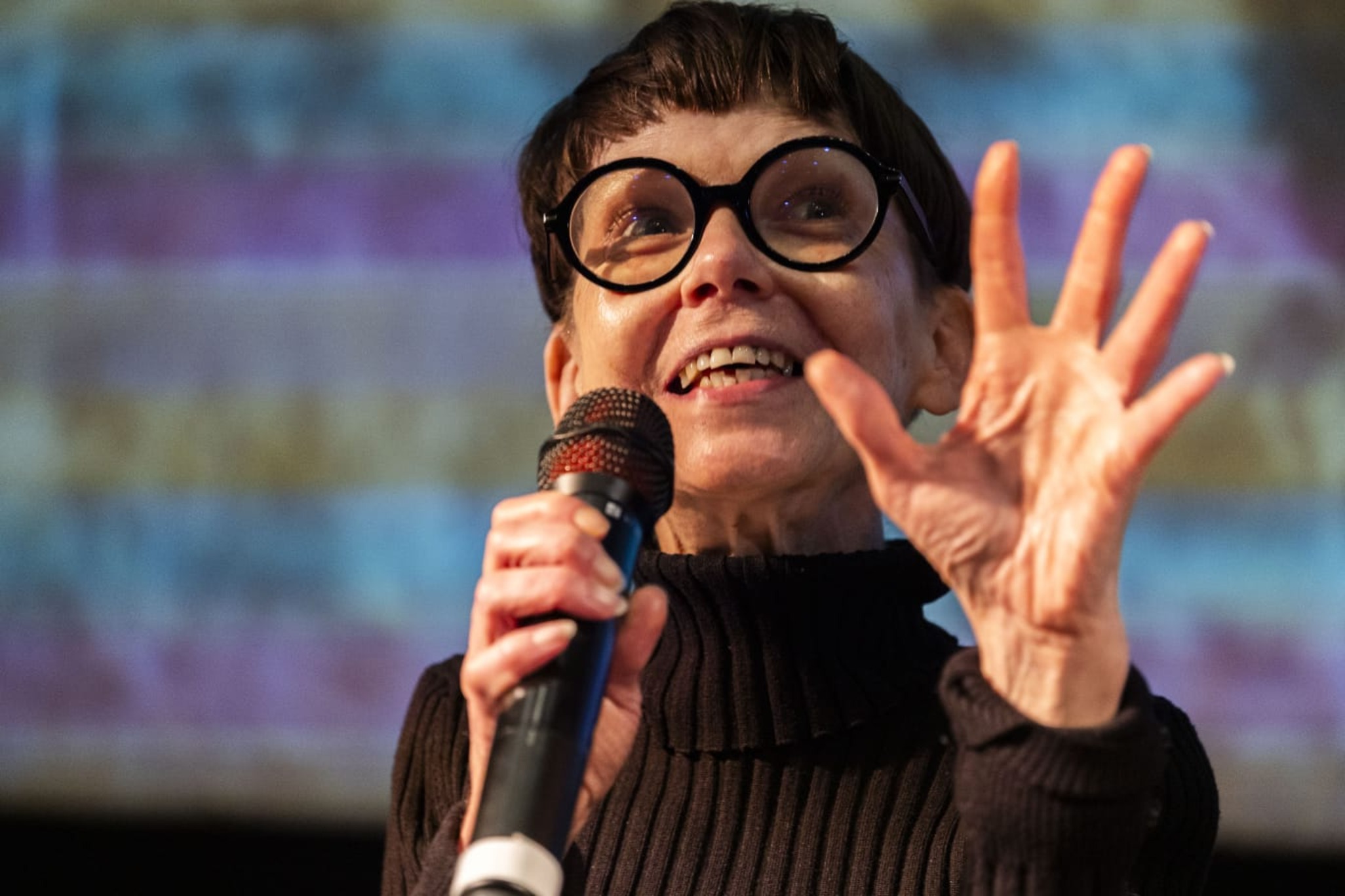 Portrait von Stacy Hardy.